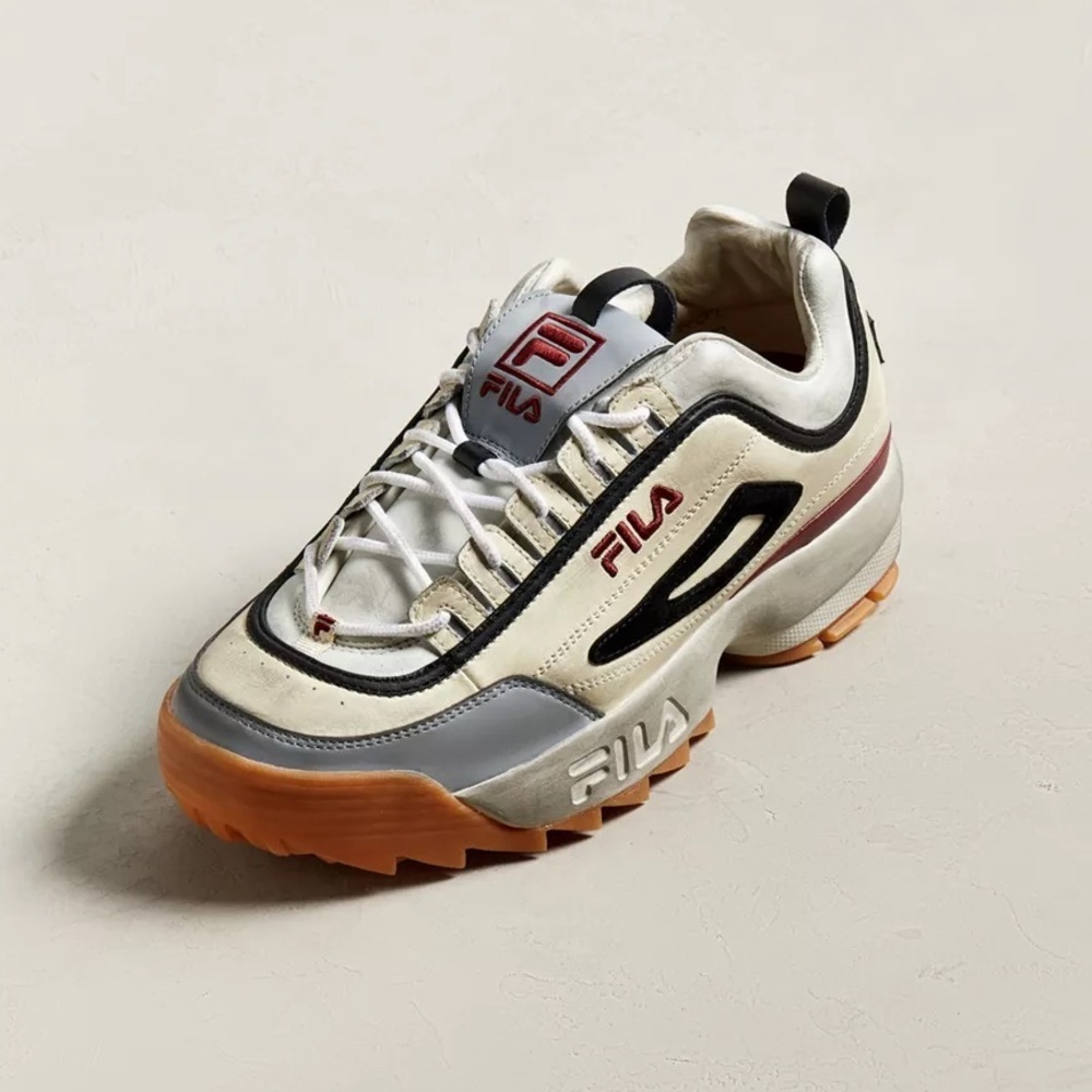 FILA x Urban Outfitters Exclusive Distressed Disruptor 2 Chunky Sneaker - Picture 3 of 15
